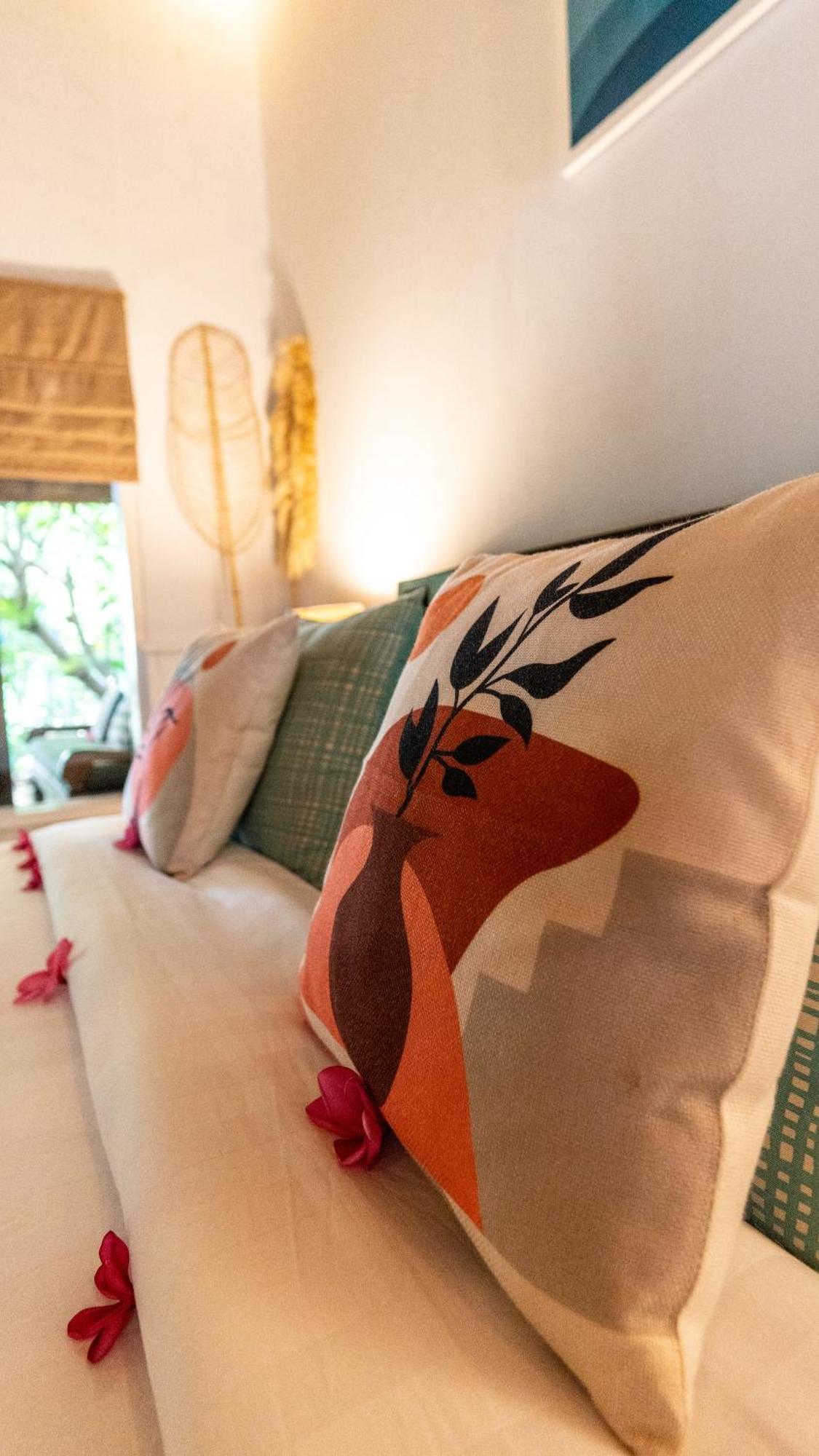 Bale Sampan Boutique Bungalows Gili Trawangan Exterior photo