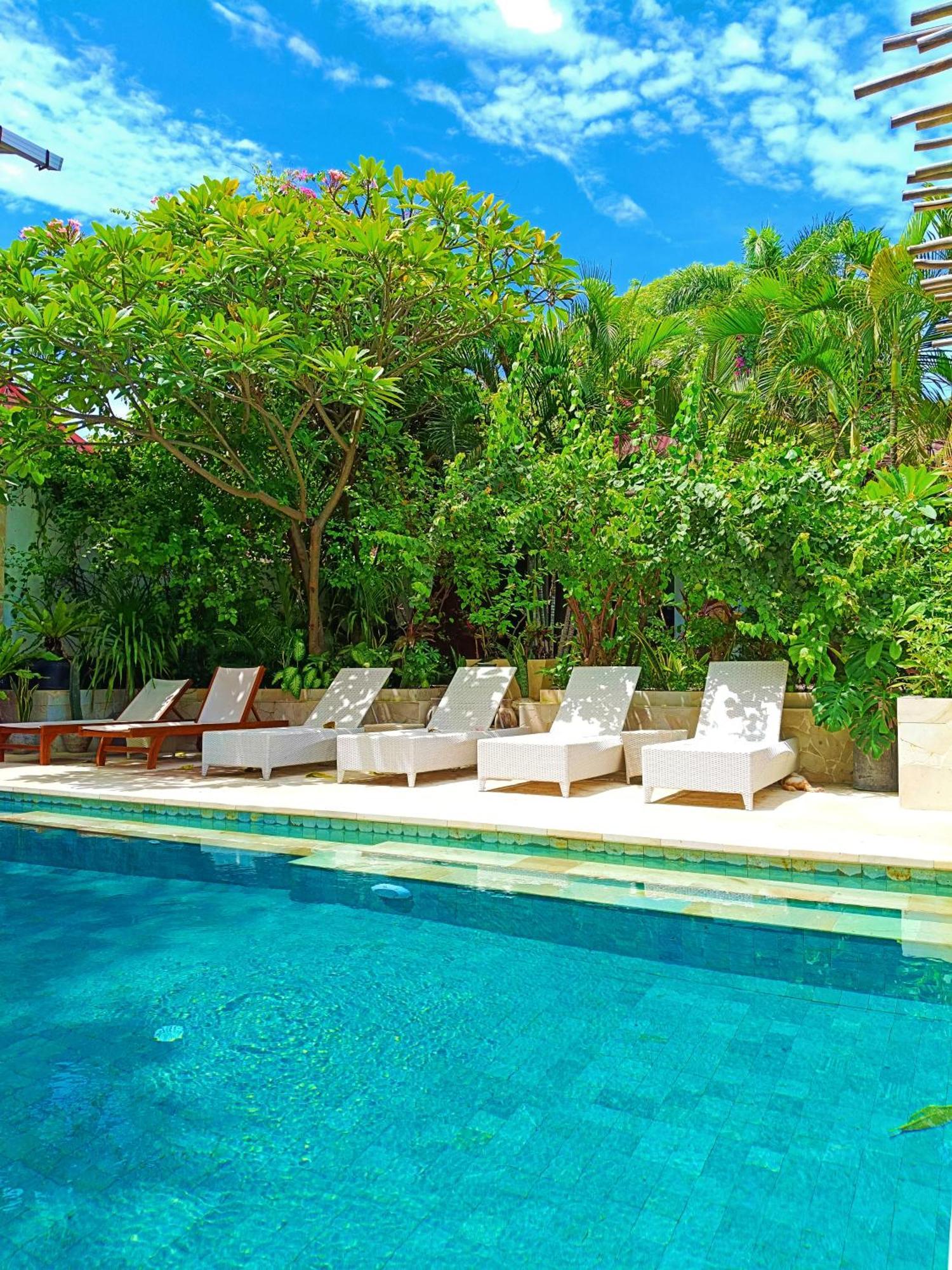 Bale Sampan Boutique Bungalows Gili Trawangan Exterior photo