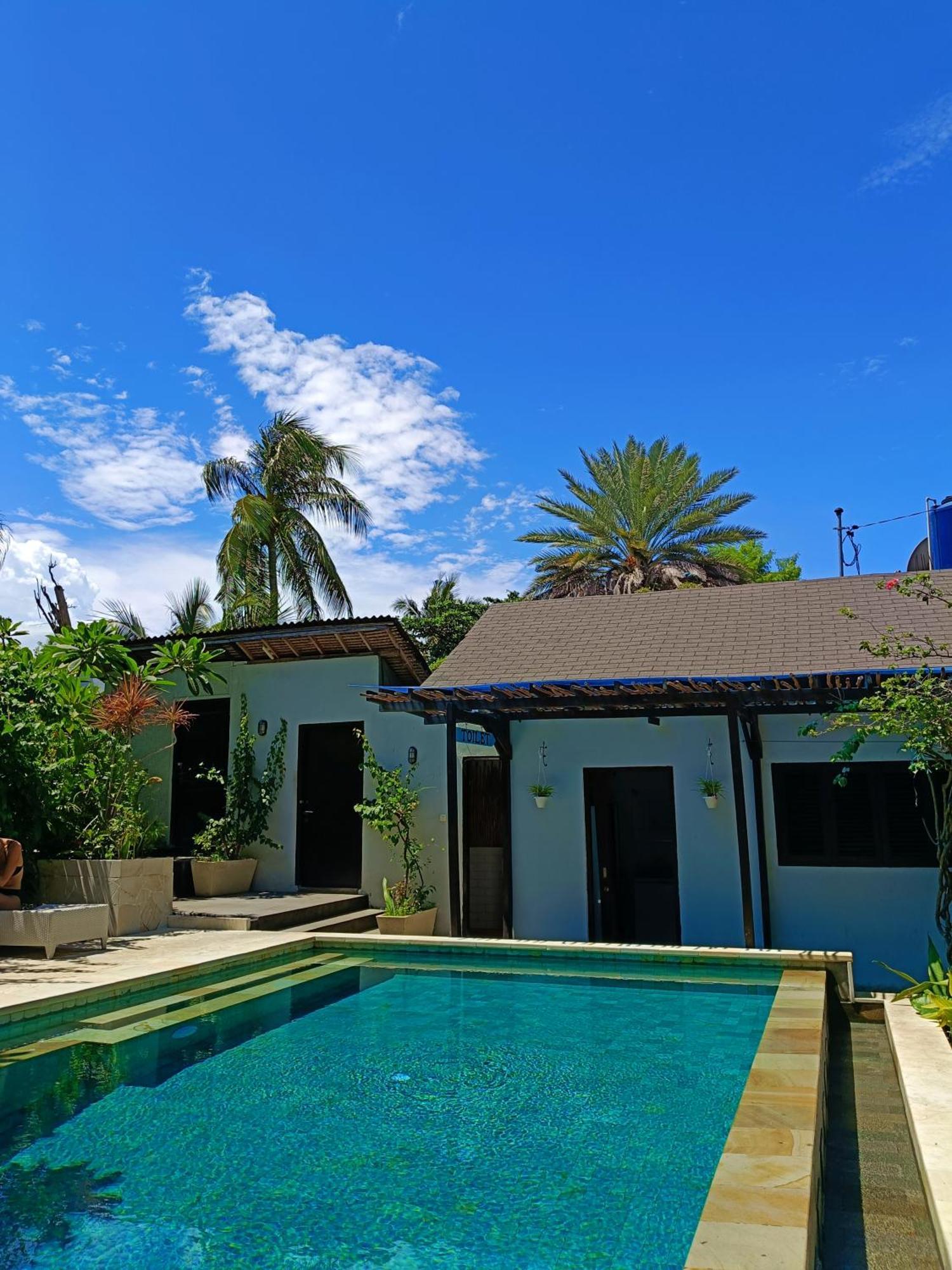 Bale Sampan Boutique Bungalows Gili Trawangan Exterior photo