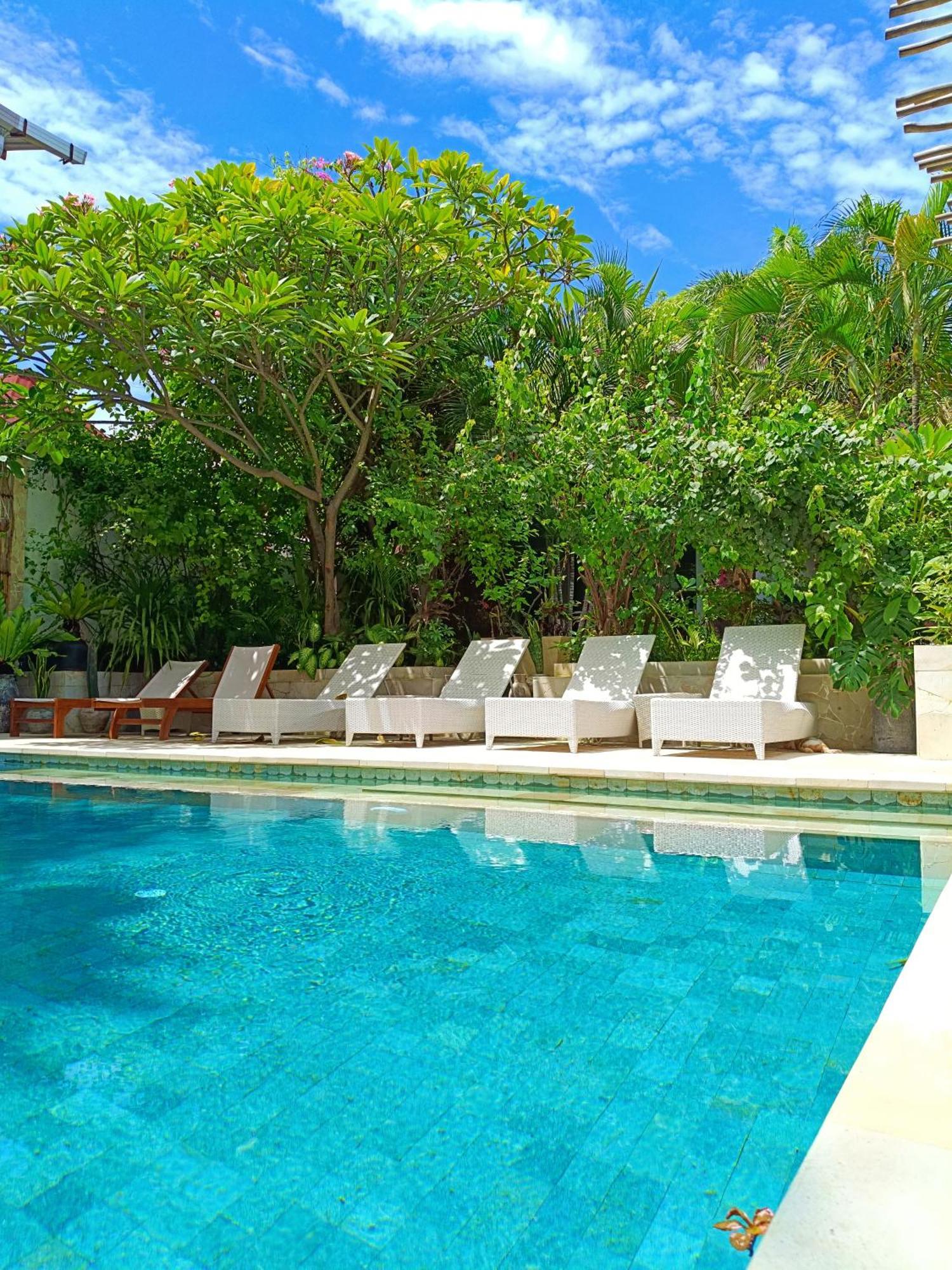 Bale Sampan Boutique Bungalows Gili Trawangan Exterior photo