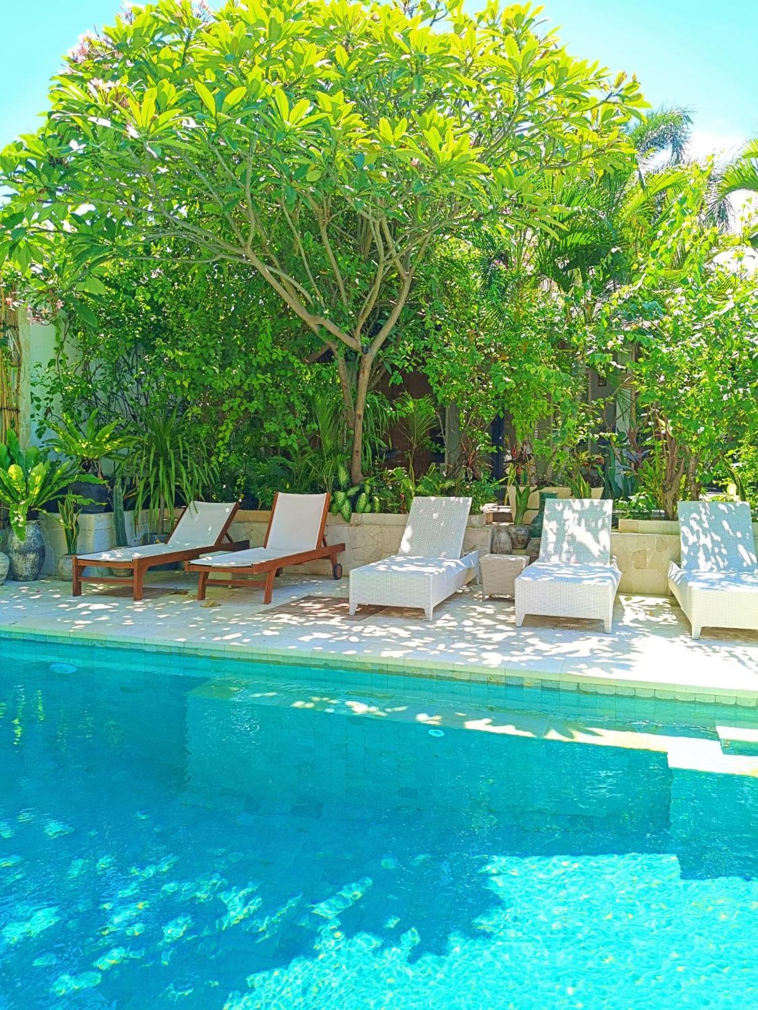 Bale Sampan Boutique Bungalows Gili Trawangan Exterior photo