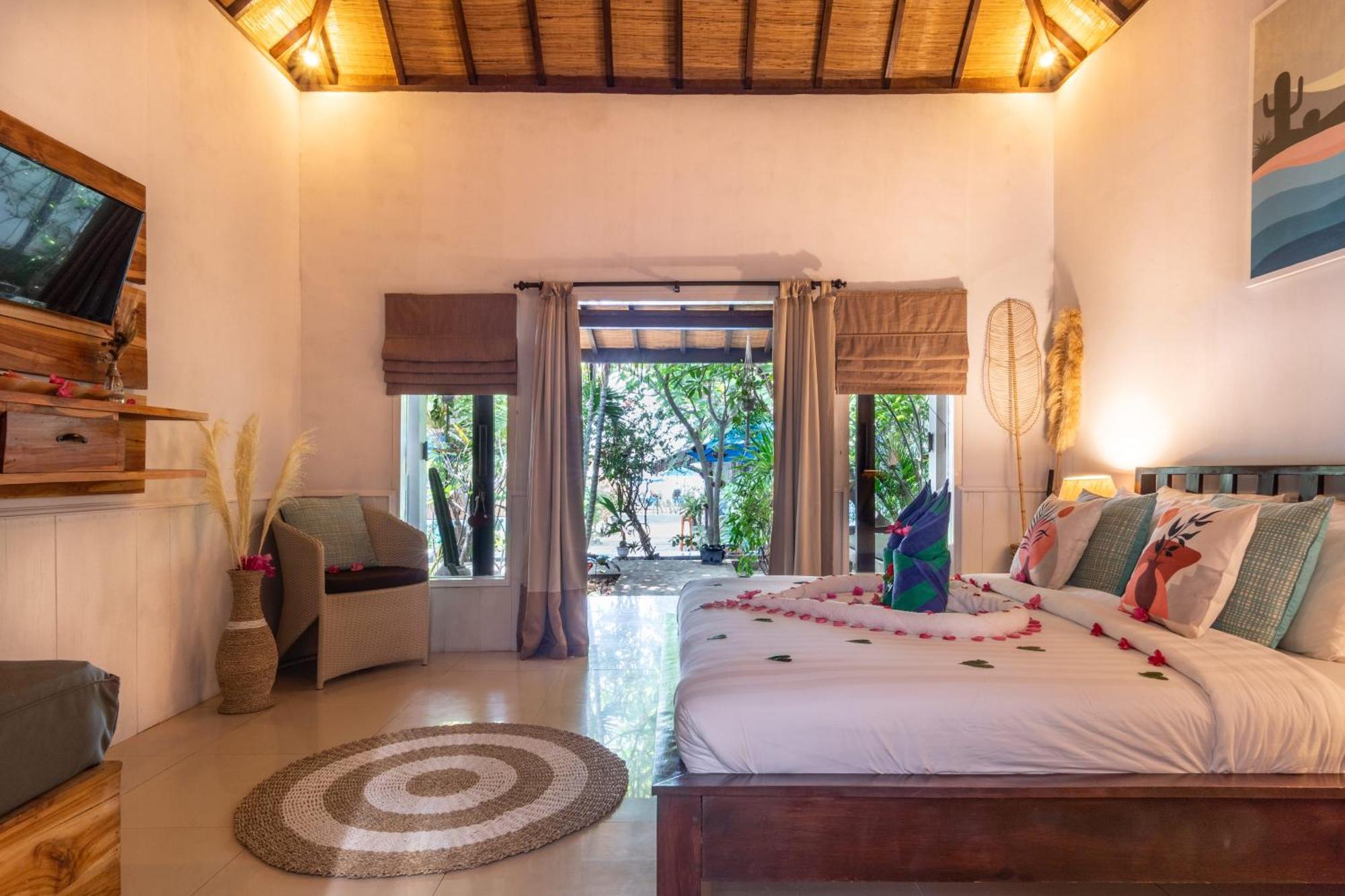 Bale Sampan Boutique Bungalows Gili Trawangan Exterior photo