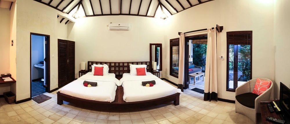Bale Sampan Boutique Bungalows Gili Trawangan Exterior photo