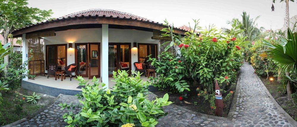 Bale Sampan Boutique Bungalows Gili Trawangan Exterior photo