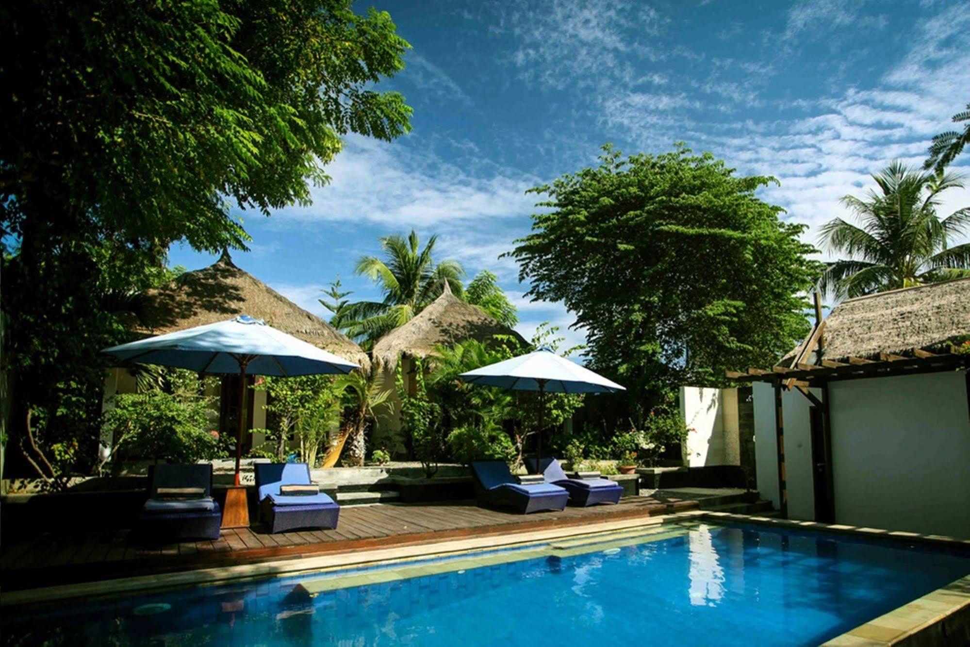 Bale Sampan Boutique Bungalows Gili Trawangan Exterior photo